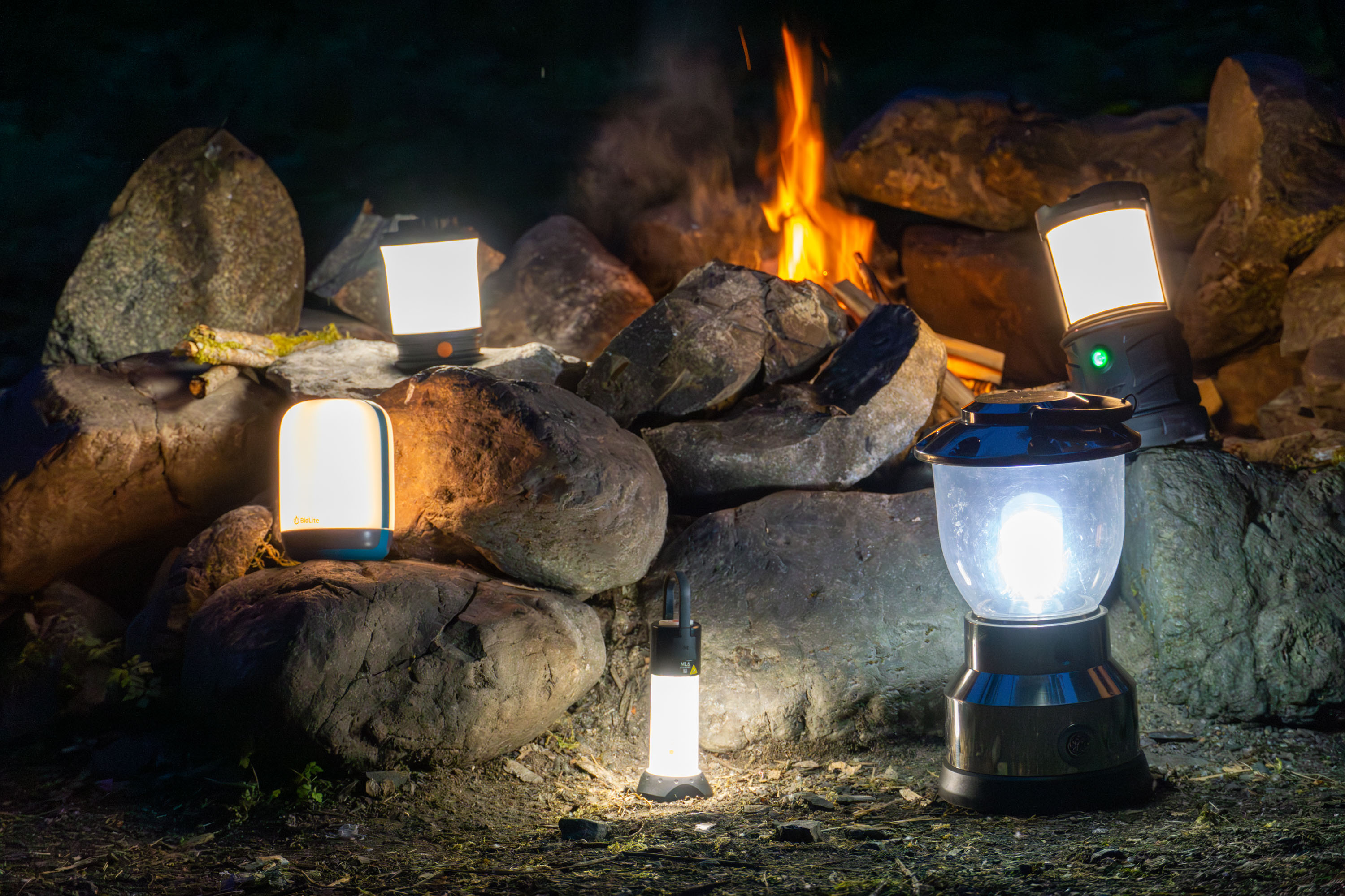 Best Smart Outdoor Torches 2026: Solar-Powered LED vs Traditional Flame Tiki Torches