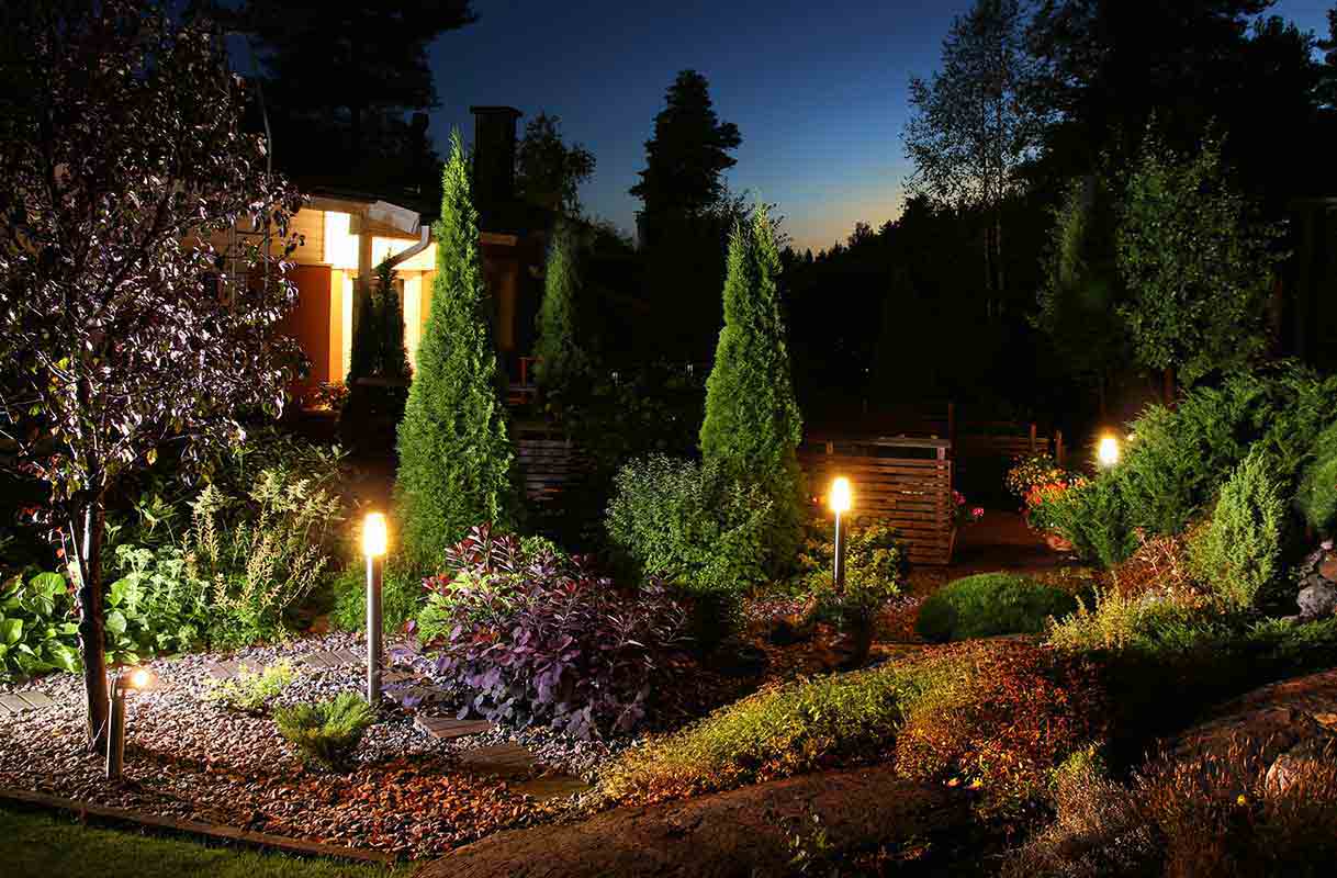 2026’s Top Rated Tiki Torches & Outdoor Lighting Trends for Ultimate Patio Ambiance